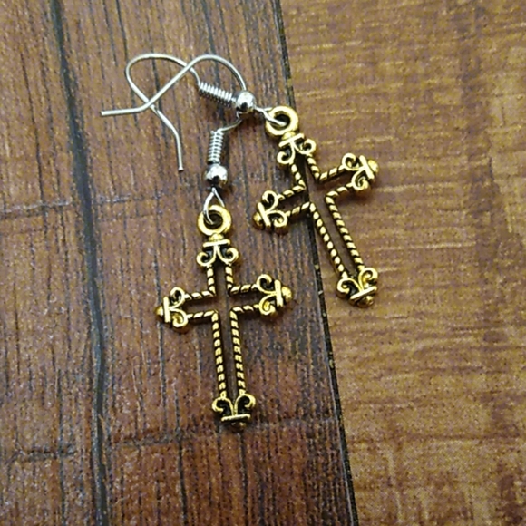 Earrings - Picture 2 of 5